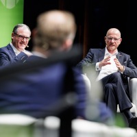 Abb. 2: Alf Reuter, Präsident des Bundesinnungsverbands für Orthopädie-Technik und Martin Buhl-Wagner, Geschäftsführer der Leipziger Messe, im Gespräch über die OTWorld 2024.