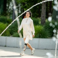 Twenty-five years of continuous research and user requests have been incorporated in the latest update of the C-Leg knee prosthesis: An exchangeable, paintable cover now allows you to create your own designs. Twenty-five years of continuous research and user requests have been incorporated in the latest update of the C-Leg knee prosthesis: An exchangeable, paintable cover now allows you to create your own designs.